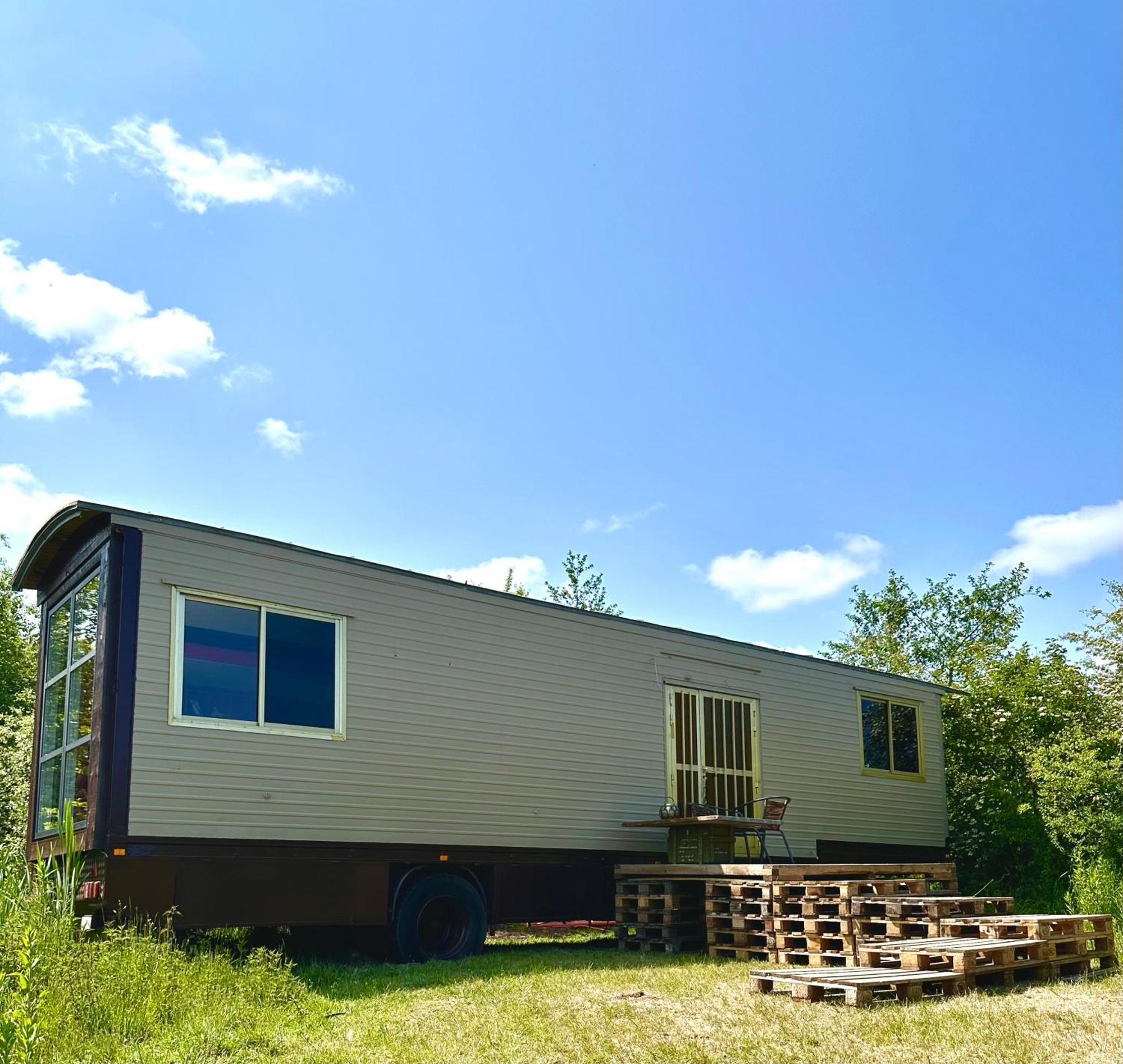Отель Krusmolle Glamping Обенро Экстерьер фото